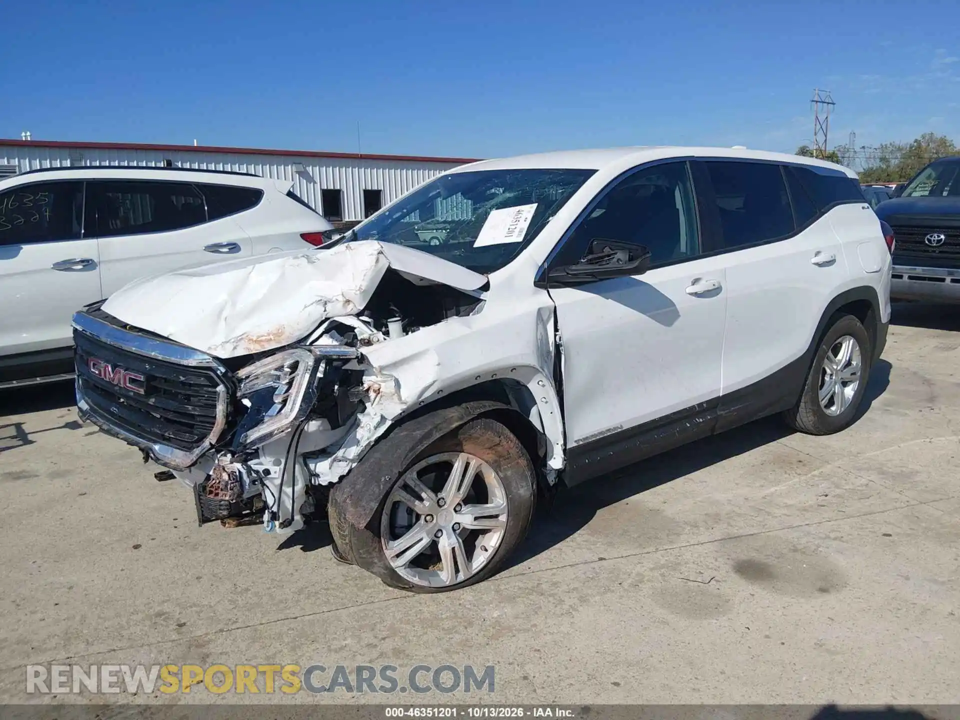 2 Photograph of a damaged car 3GKALMEG1RL383153 GMC TERRAIN 2024