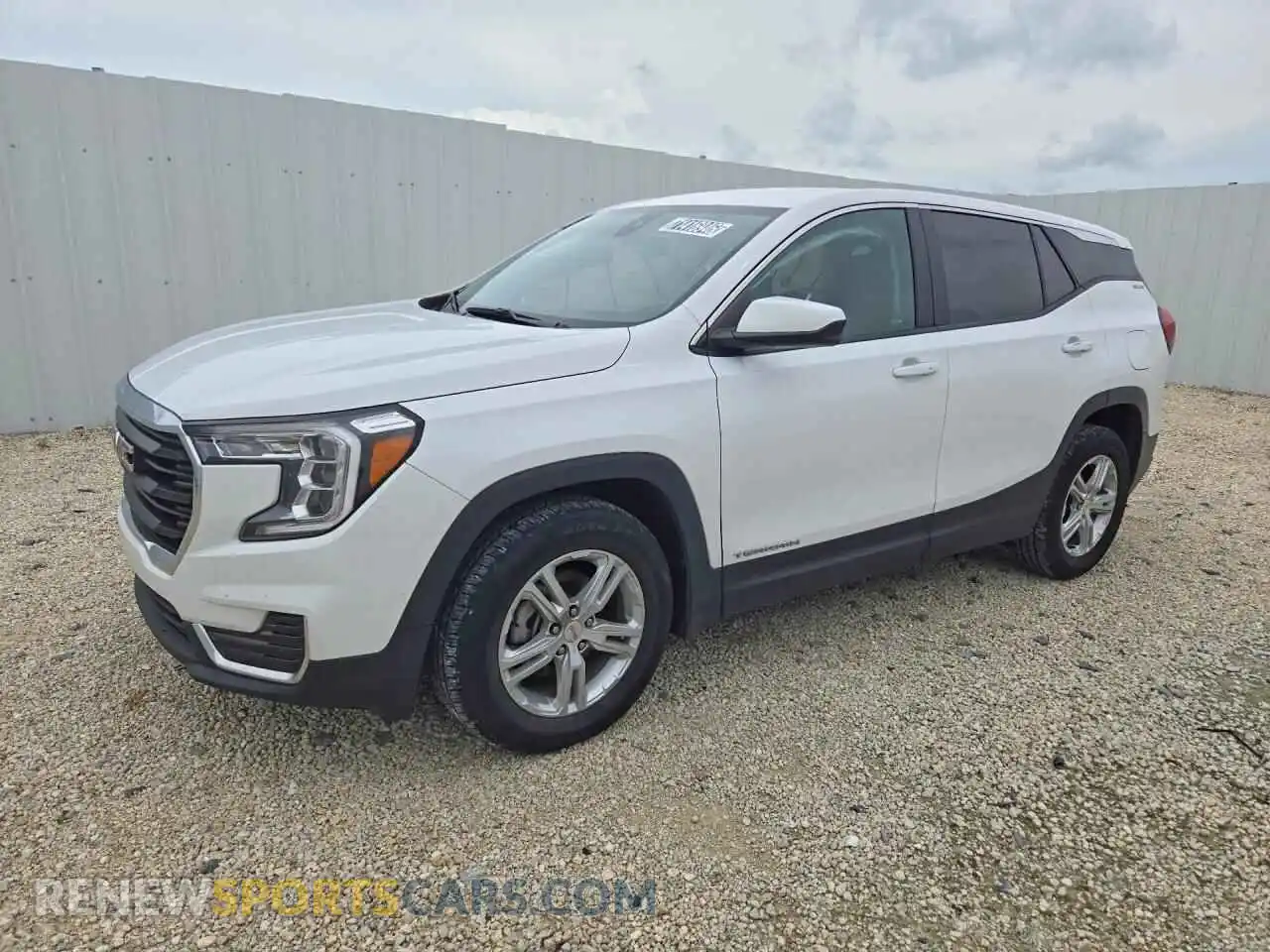 1 Photograph of a damaged car 3GKALMEG1RL395948 GMC TERRAIN 2024