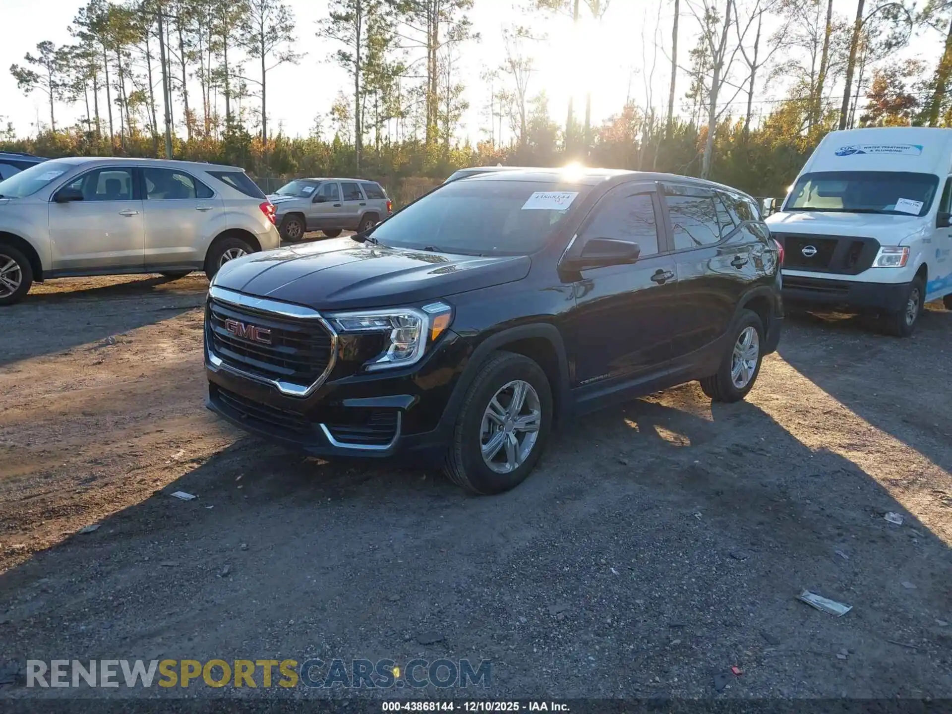 2 Photograph of a damaged car 3GKALMEG2RL234167 GMC TERRAIN 2024