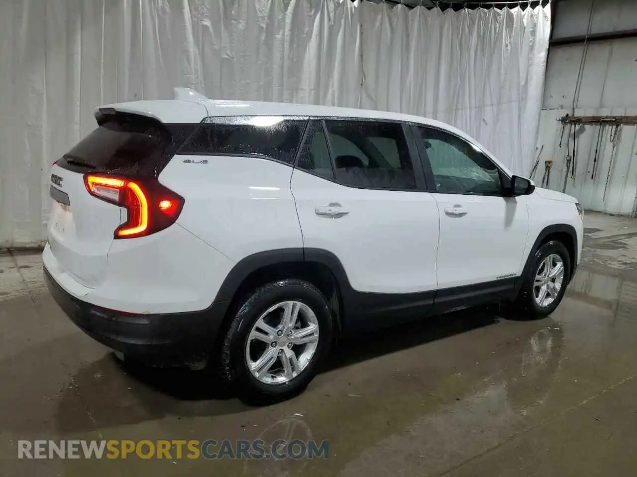 3 fotografías del automóvil dañado 3GKALMEG2RL328209 GMC TERRAIN 2024