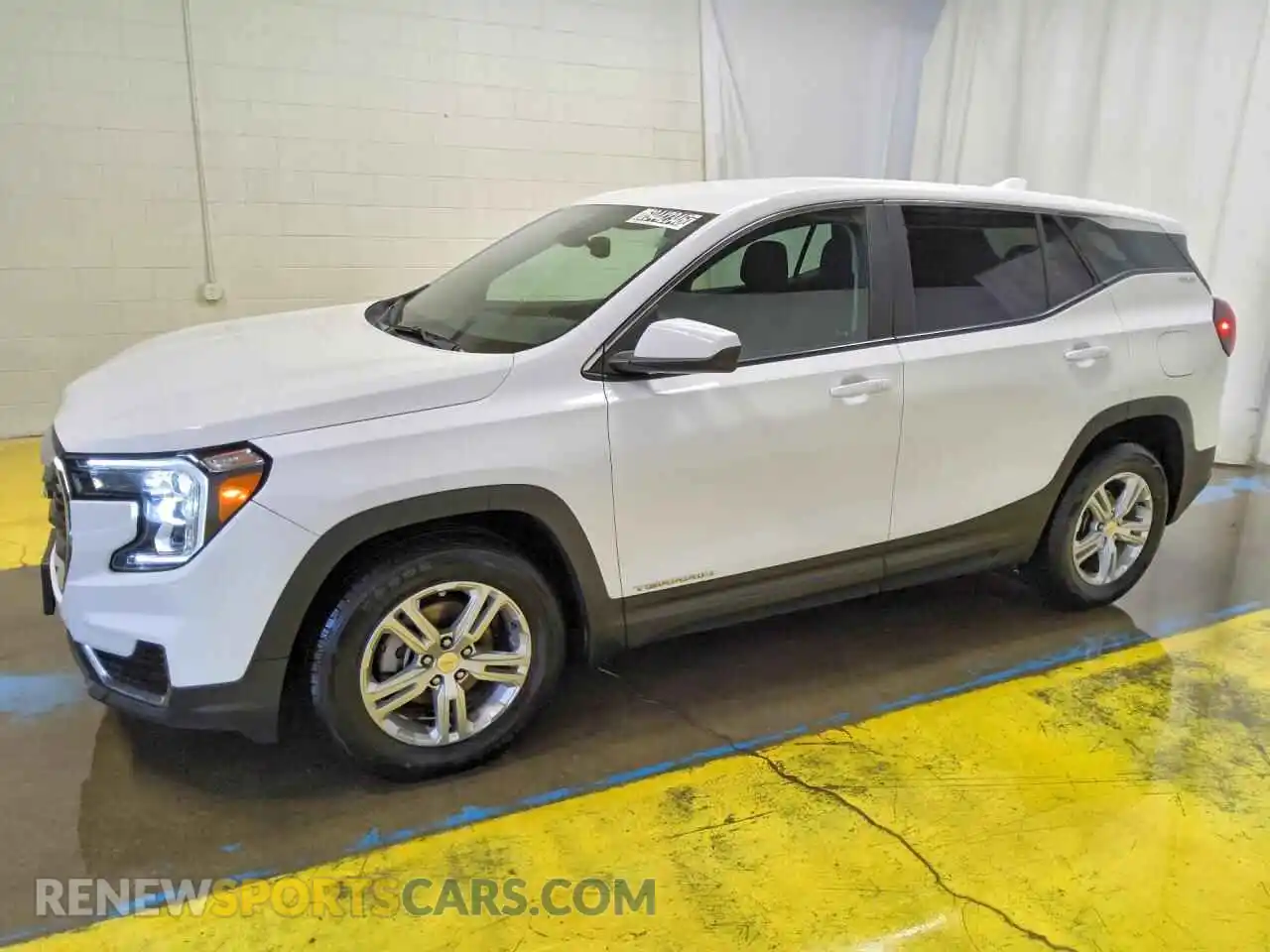 1 Photograph of a damaged car 3GKALMEG2RL352686 GMC TERRAIN 2024