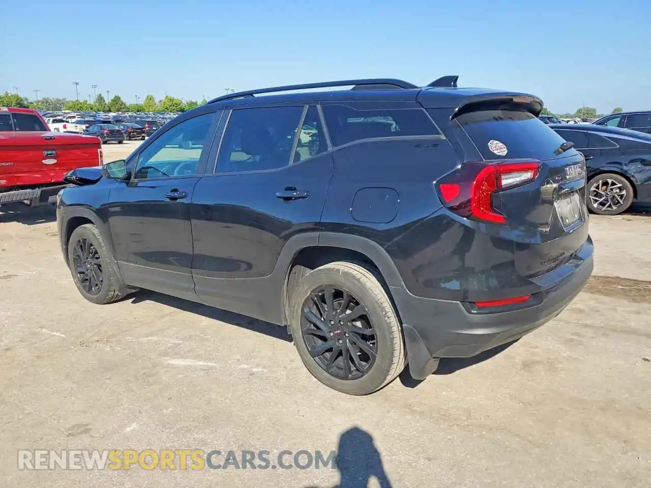 2 fotografías del automóvil dañado 3GKALMEG2RL356589 GMC TERRAIN 2024
