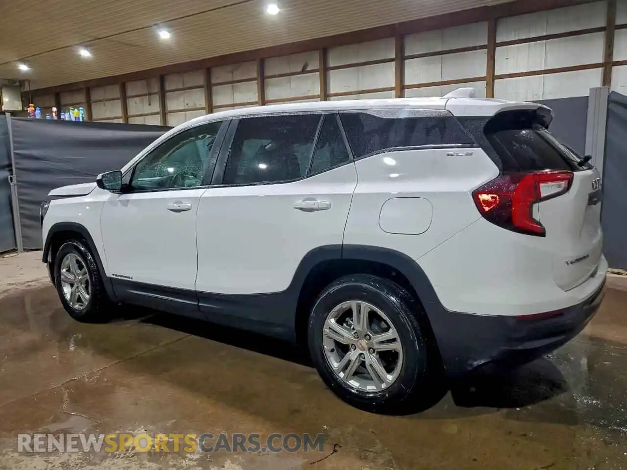 2 Photograph of a damaged car 3GKALMEG2RL359461 GMC TERRAIN 2024