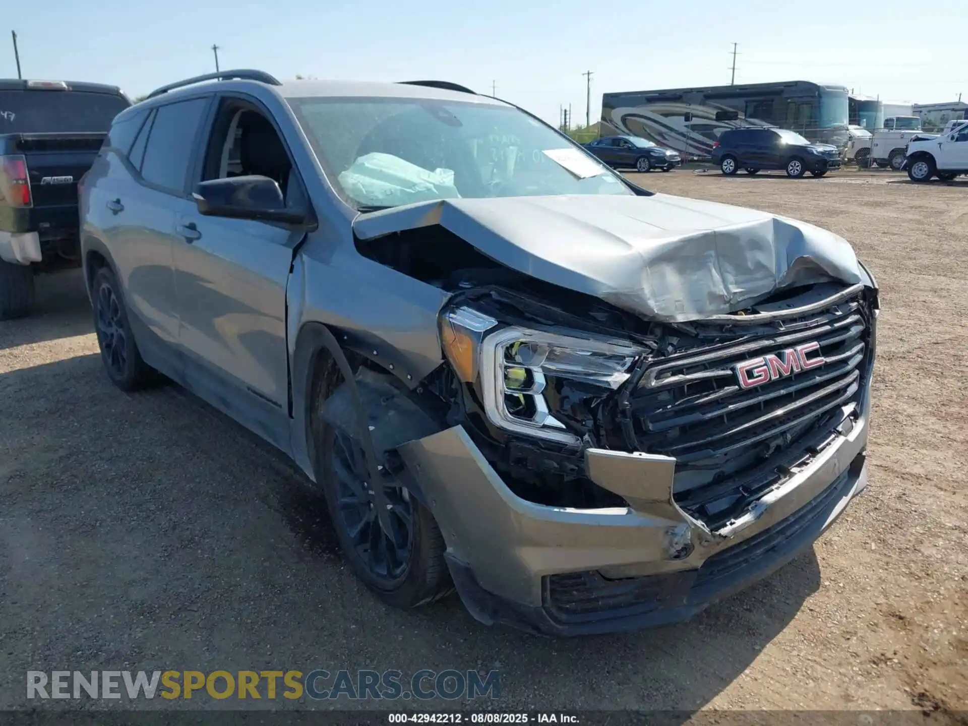 1 Photograph of a damaged car 3GKALMEG2RL391519 GMC TERRAIN 2024