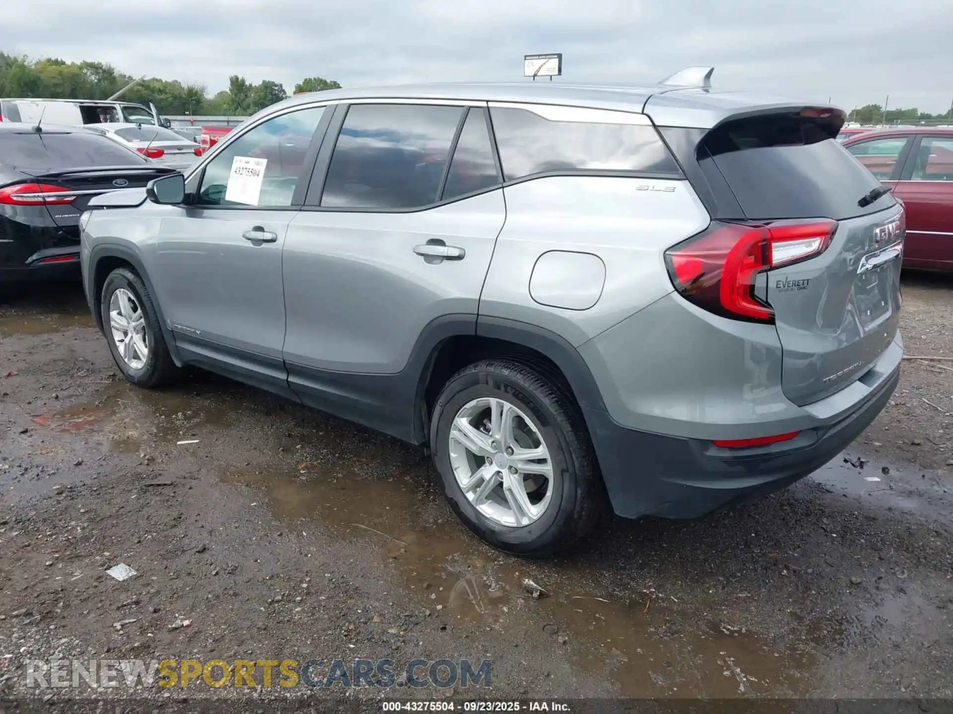 3 Photograph of a damaged car 3GKALMEG3RL151573 GMC TERRAIN 2024