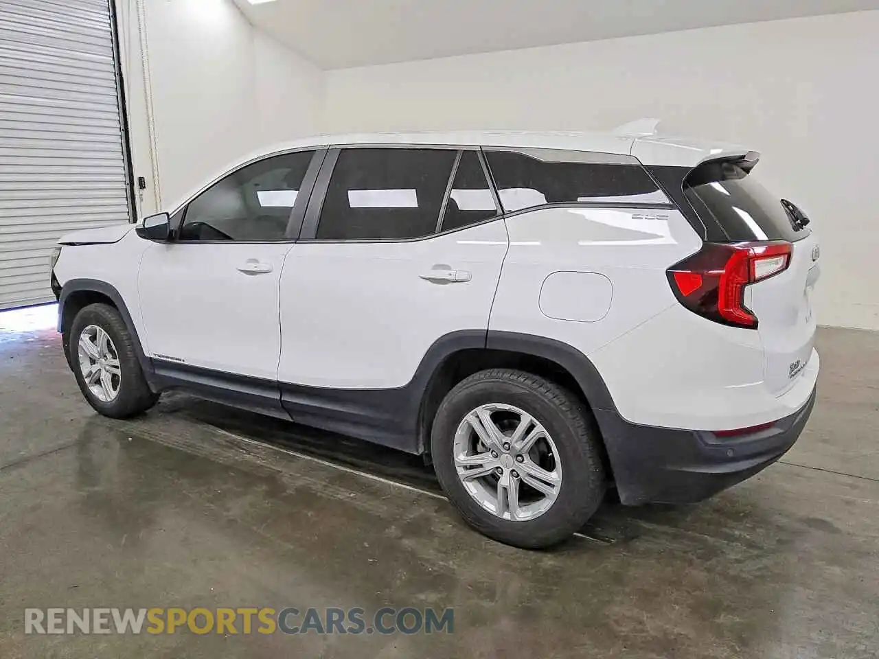 2 Photograph of a damaged car 3GKALMEG3RL162489 GMC TERRAIN 2024