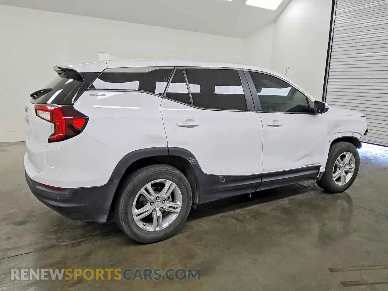 3 Photograph of a damaged car 3GKALMEG3RL162489 GMC TERRAIN 2024