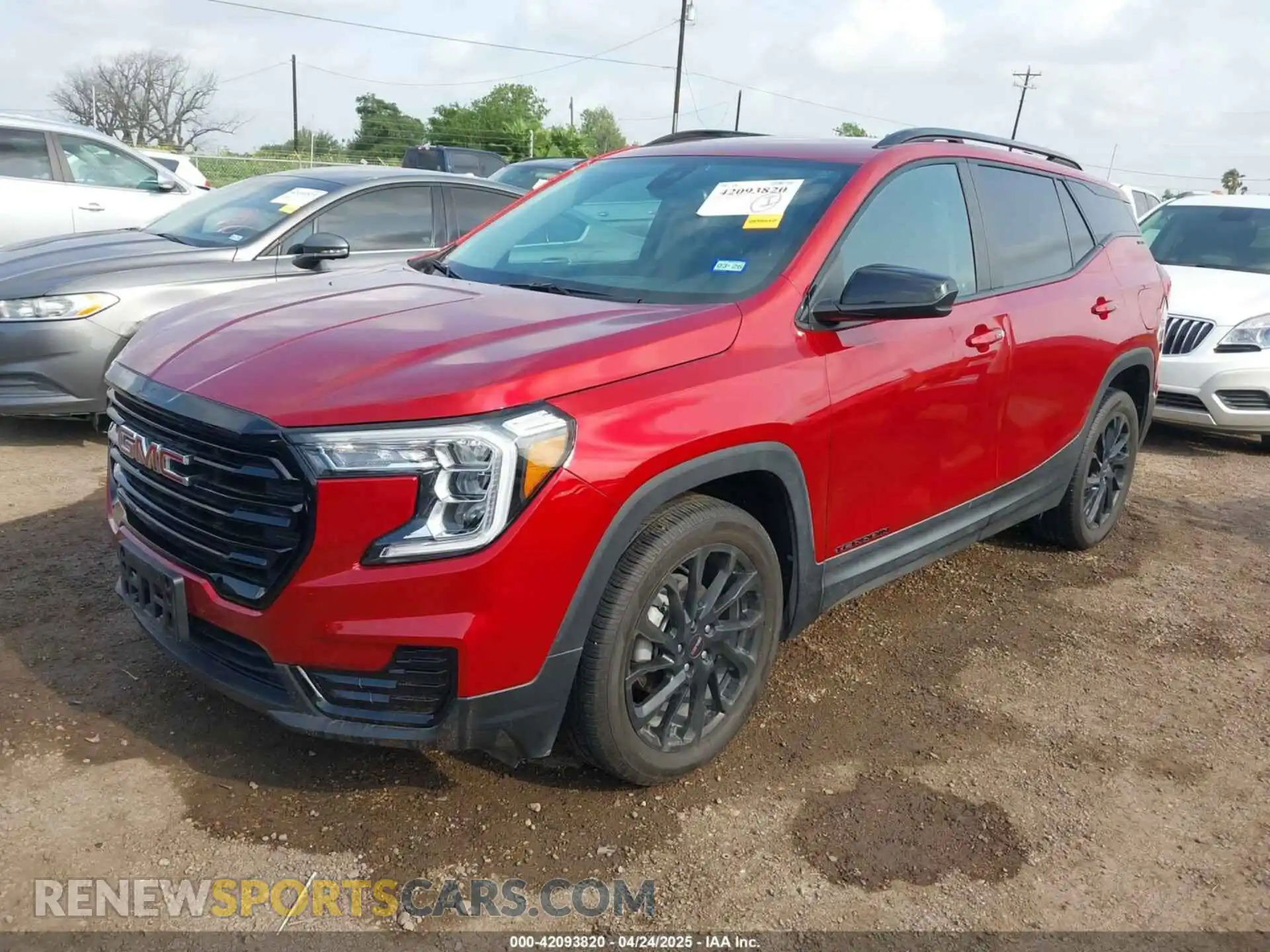 2 Photograph of a damaged car 3GKALMEG3RL278680 GMC TERRAIN 2024