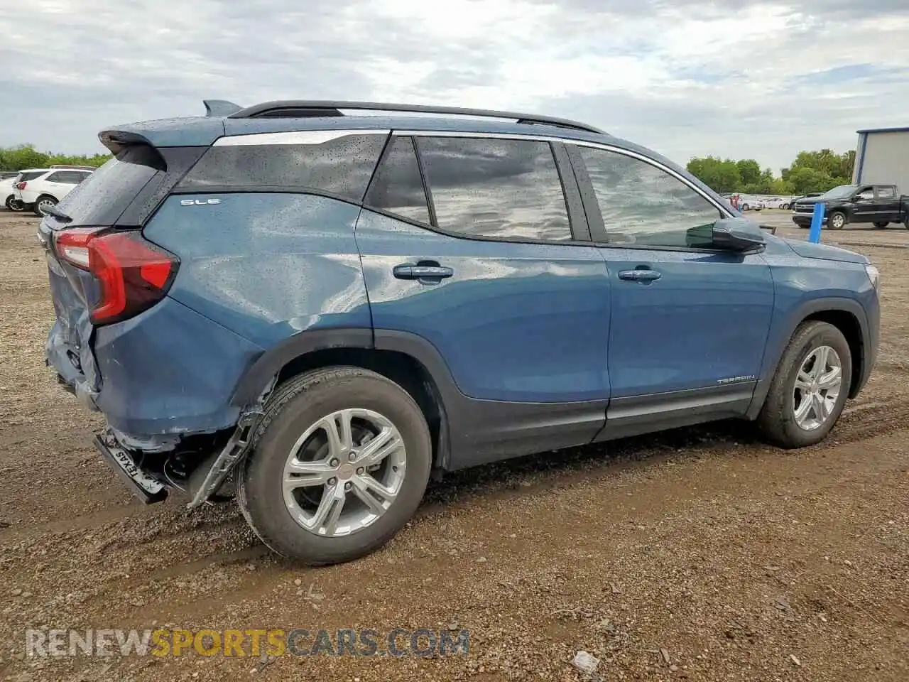 3 Photograph of a damaged car 3GKALMEG3RL348002 GMC TERRAIN 2024