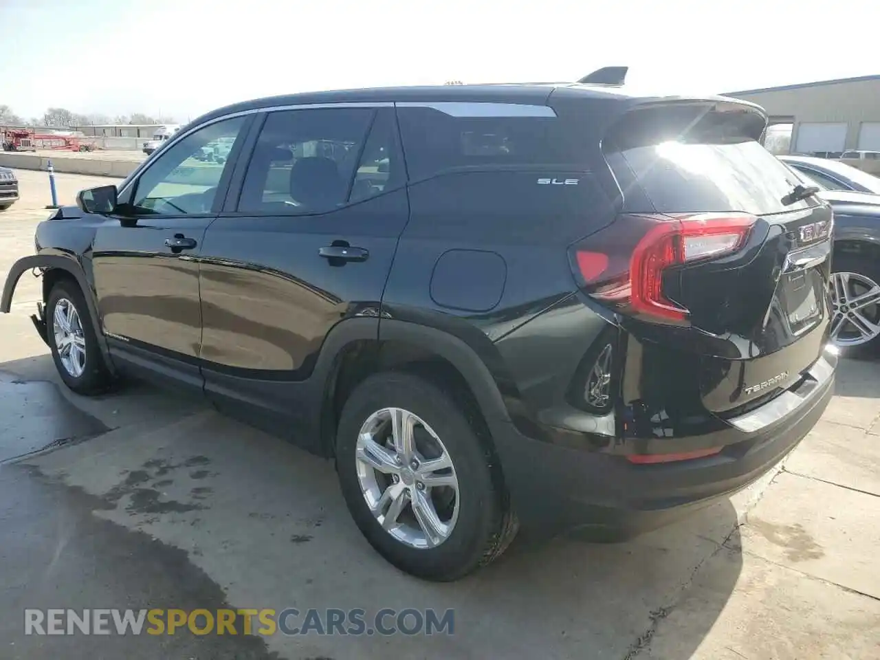 2 Photograph of a damaged car 3GKALMEG3RL358545 GMC TERRAIN 2024
