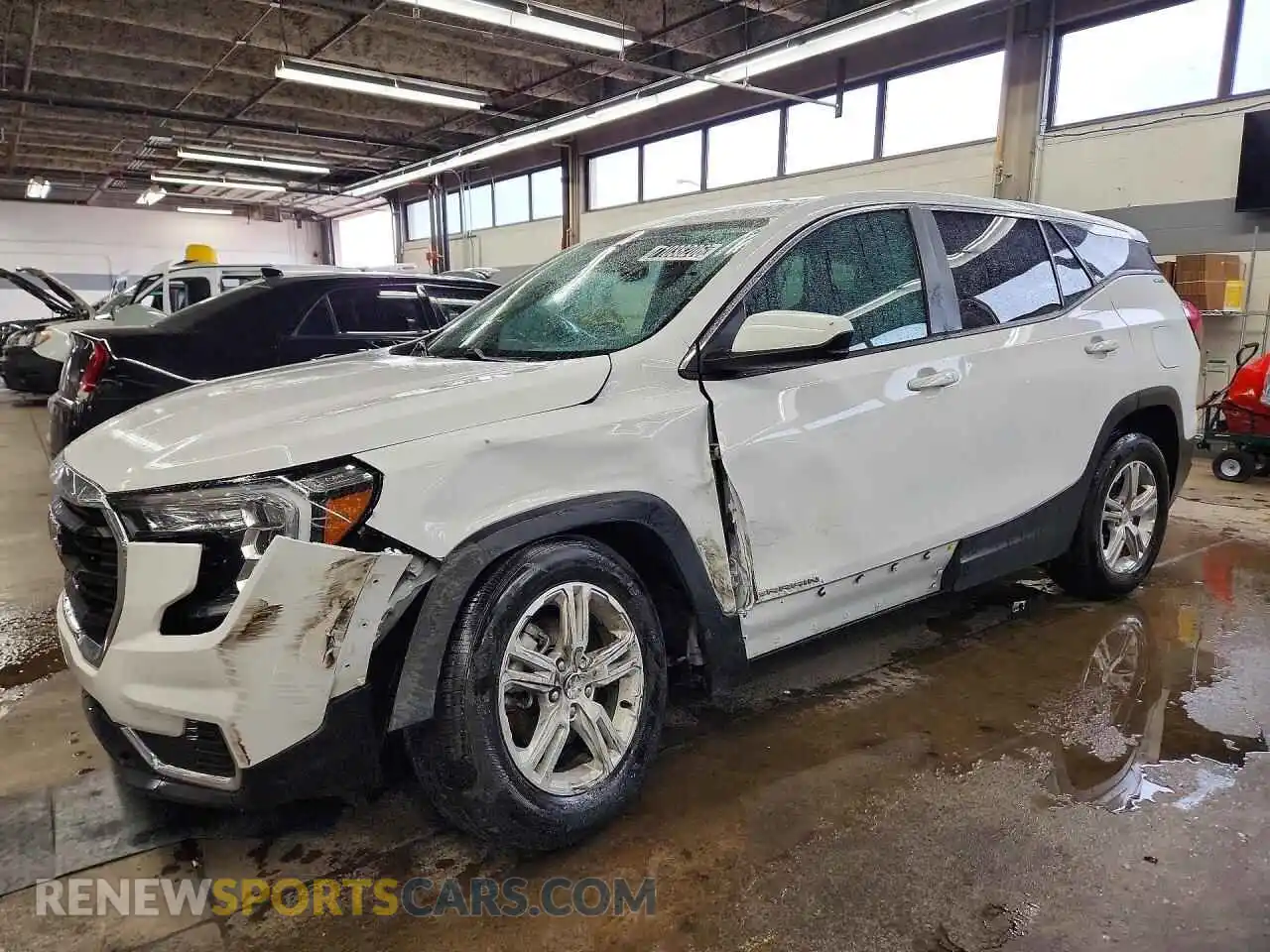 1 Photograph of a damaged car 3GKALMEG3RL396177 GMC TERRAIN 2024