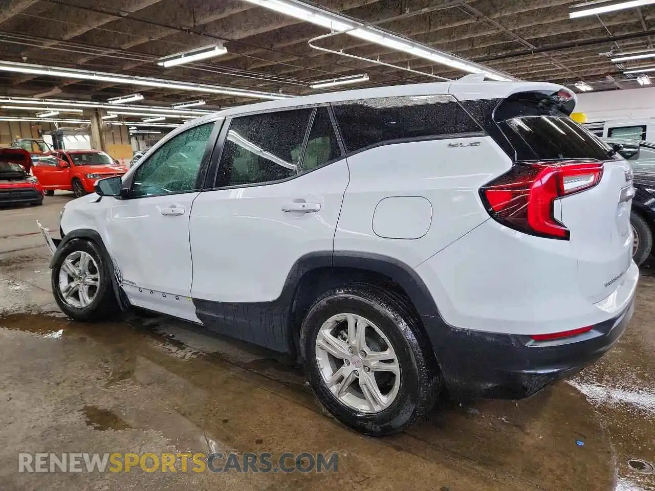 2 Photograph of a damaged car 3GKALMEG3RL396177 GMC TERRAIN 2024