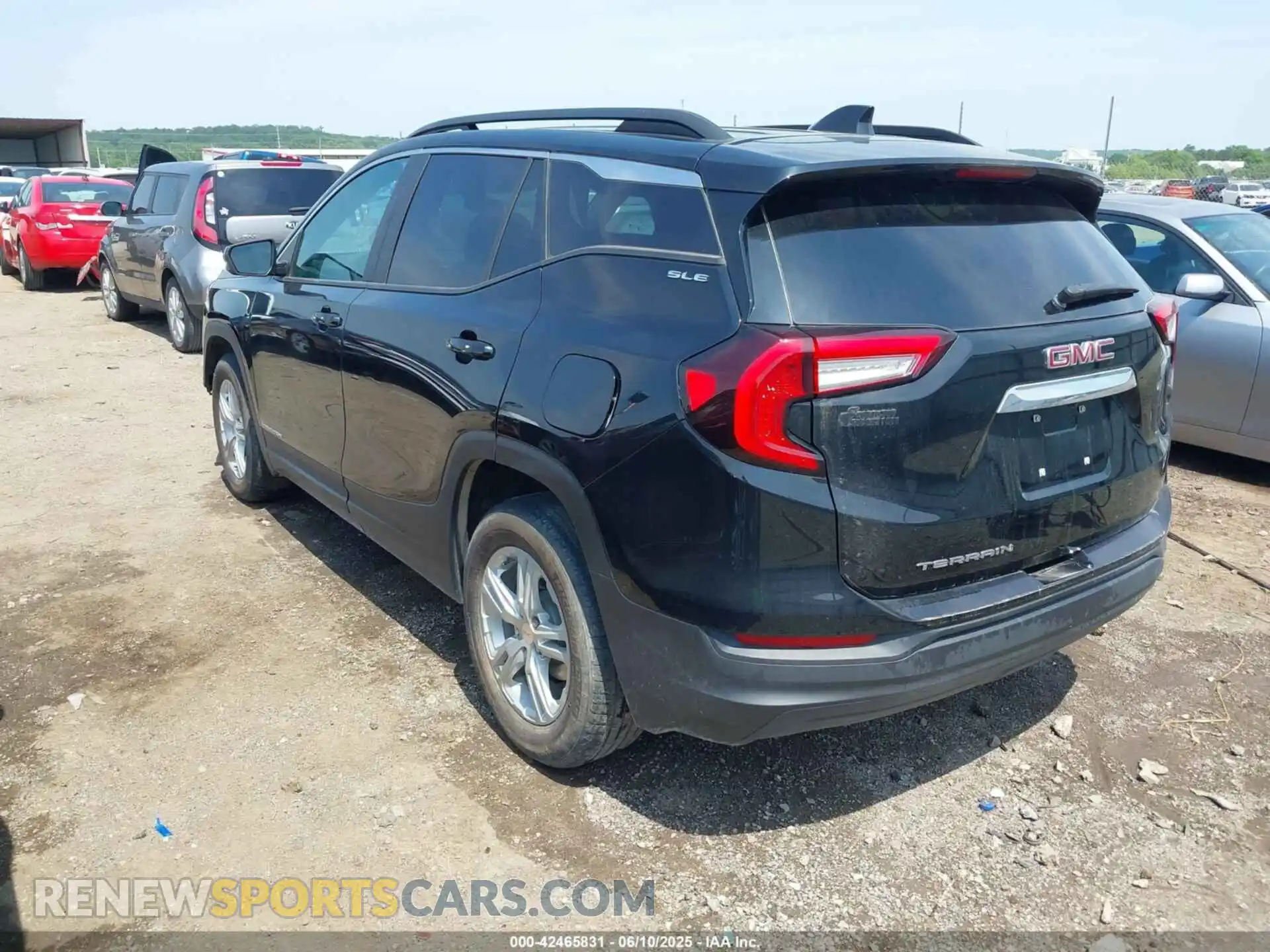 3 Photograph of a damaged car 3GKALMEG4RL172237 GMC TERRAIN 2024