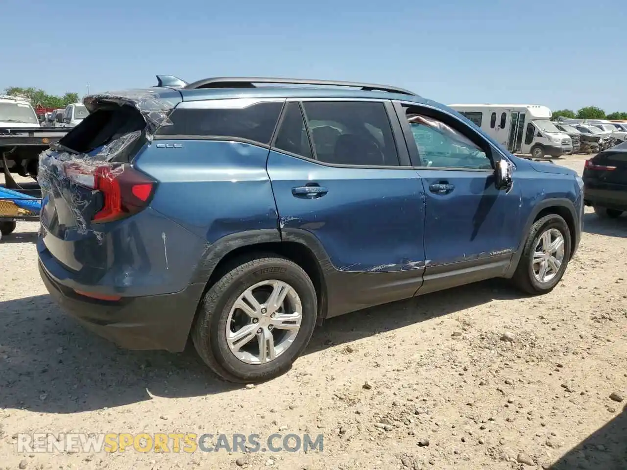 3 Photograph of a damaged car 3GKALMEG4RL267977 GMC TERRAIN 2024