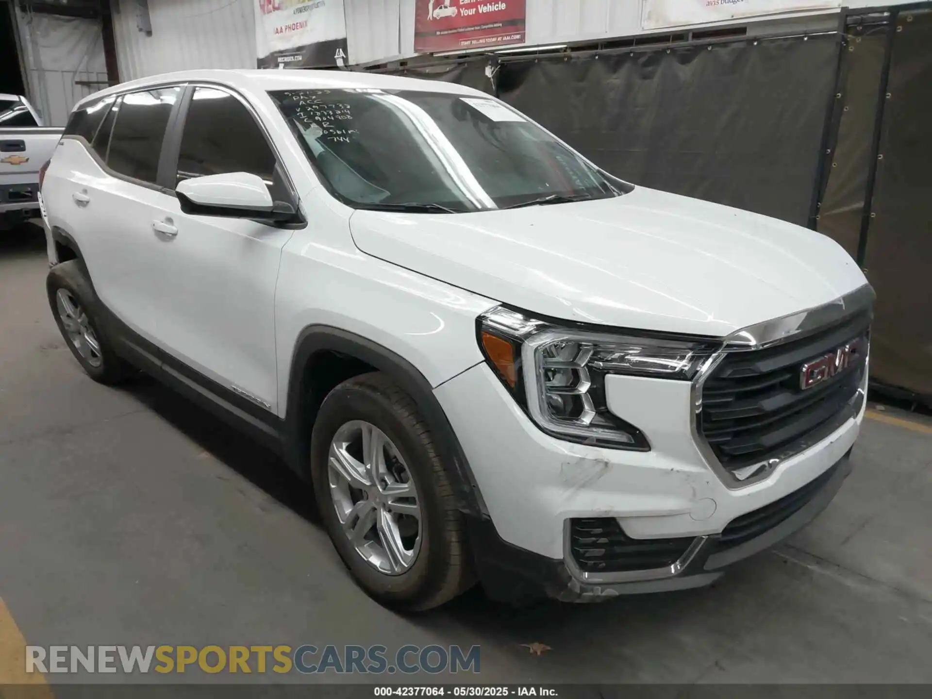 1 Photograph of a damaged car 3GKALMEG4RL297738 GMC TERRAIN 2024