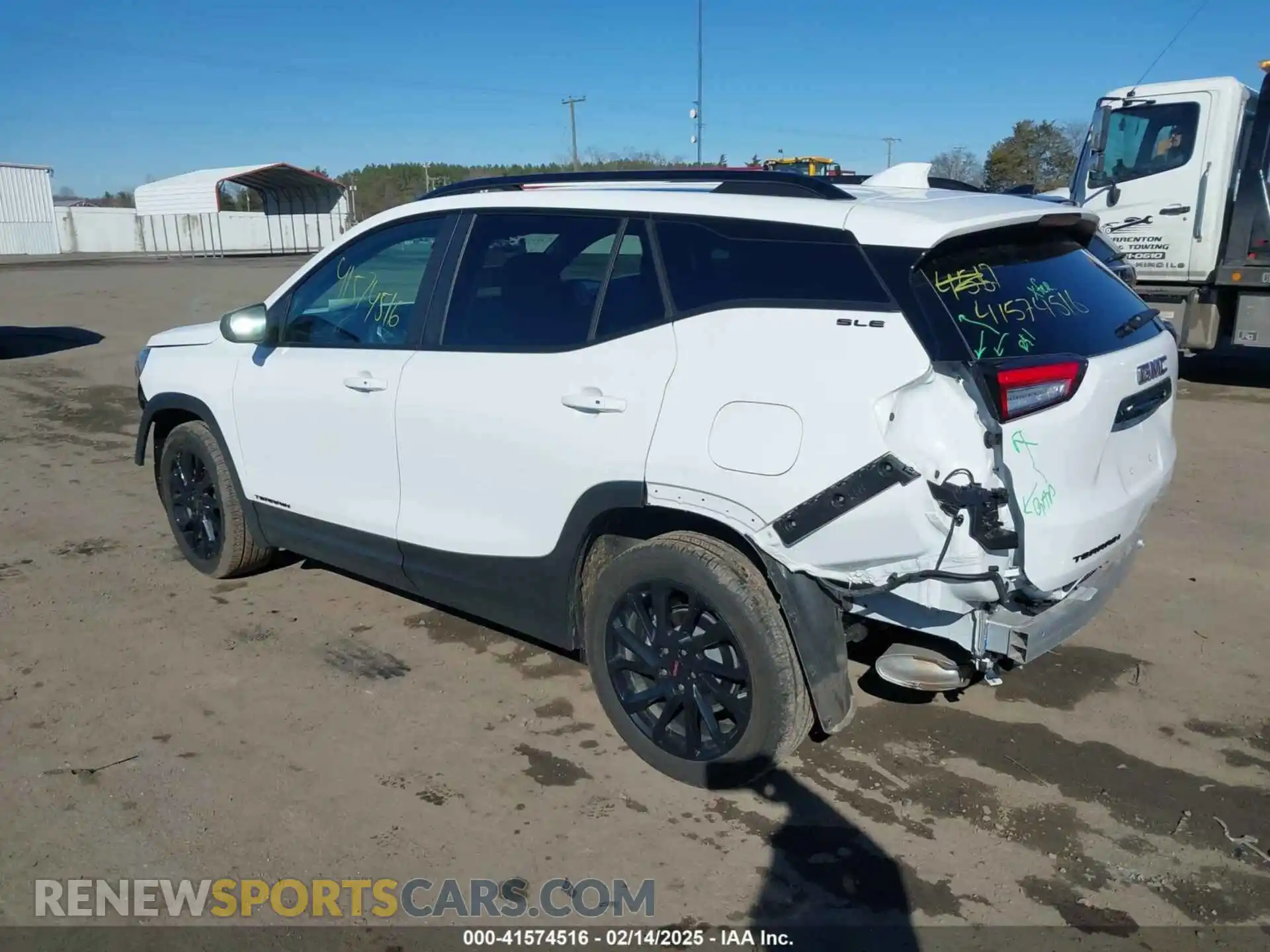 3 Photograph of a damaged car 3GKALMEG4RL392204 GMC TERRAIN 2024
