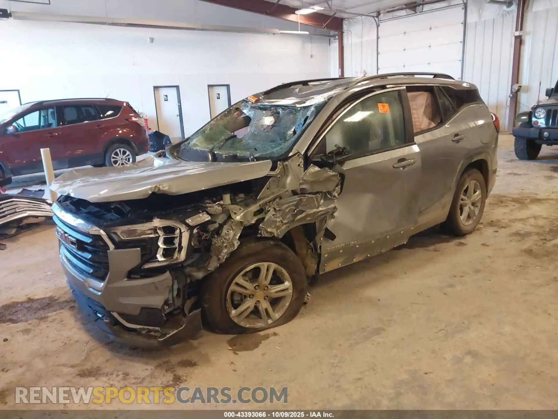 2 Photograph of a damaged car 3GKALMEG4RL399007 GMC TERRAIN 2024