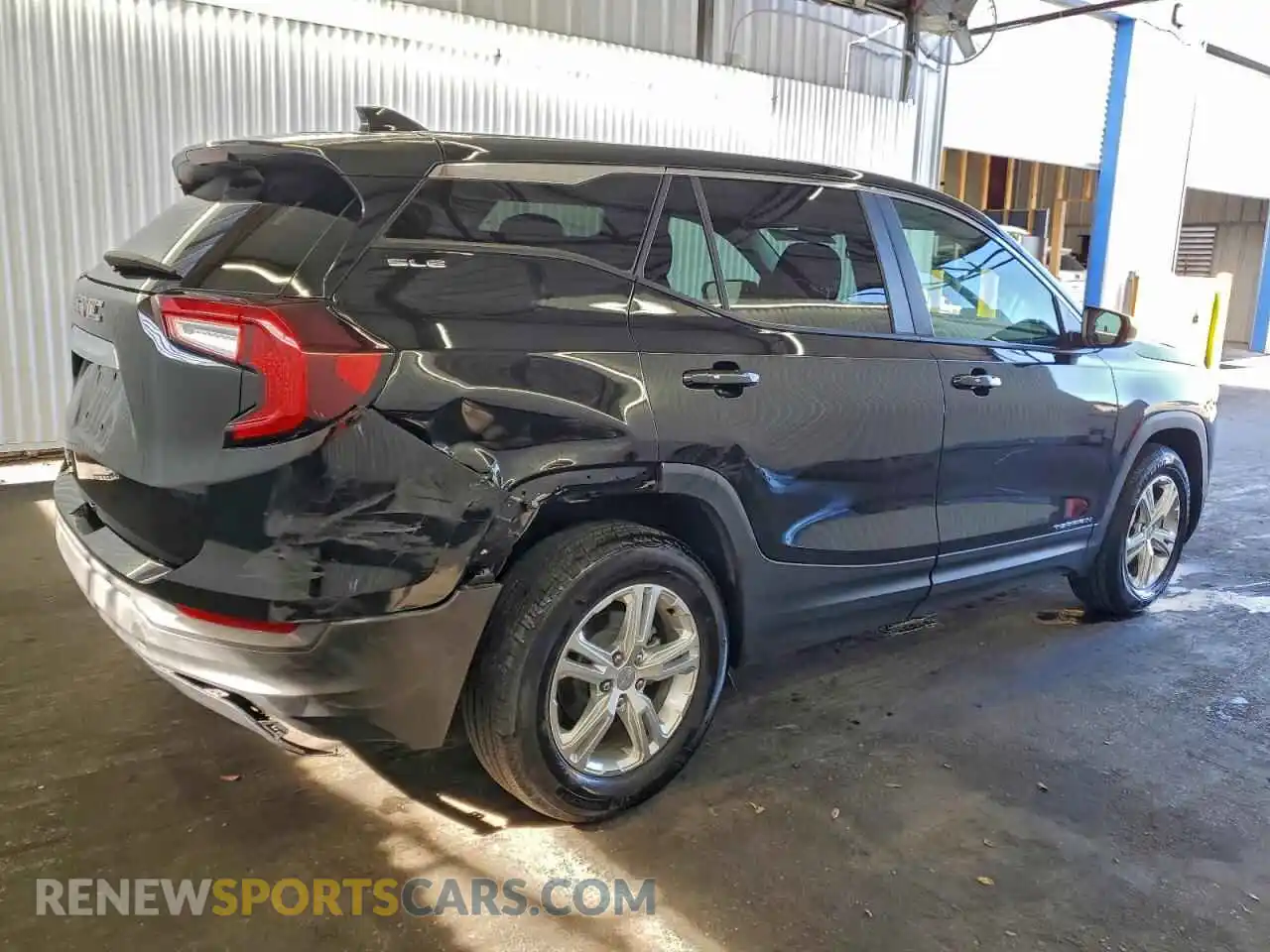 3 Photograph of a damaged car 3GKALMEG5RL327961 GMC TERRAIN 2024
