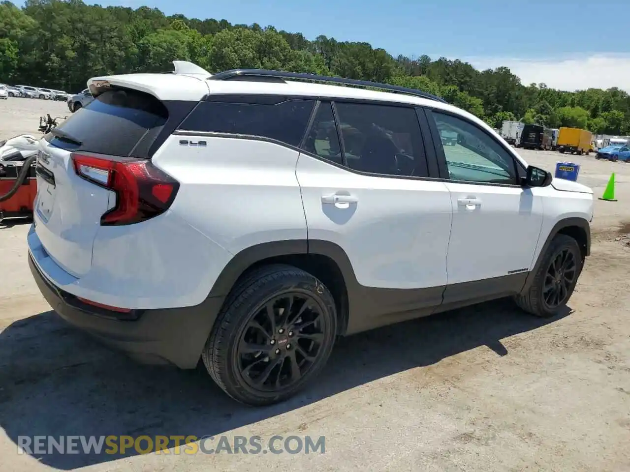 3 Photograph of a damaged car 3GKALMEG6RL106451 GMC TERRAIN 2024