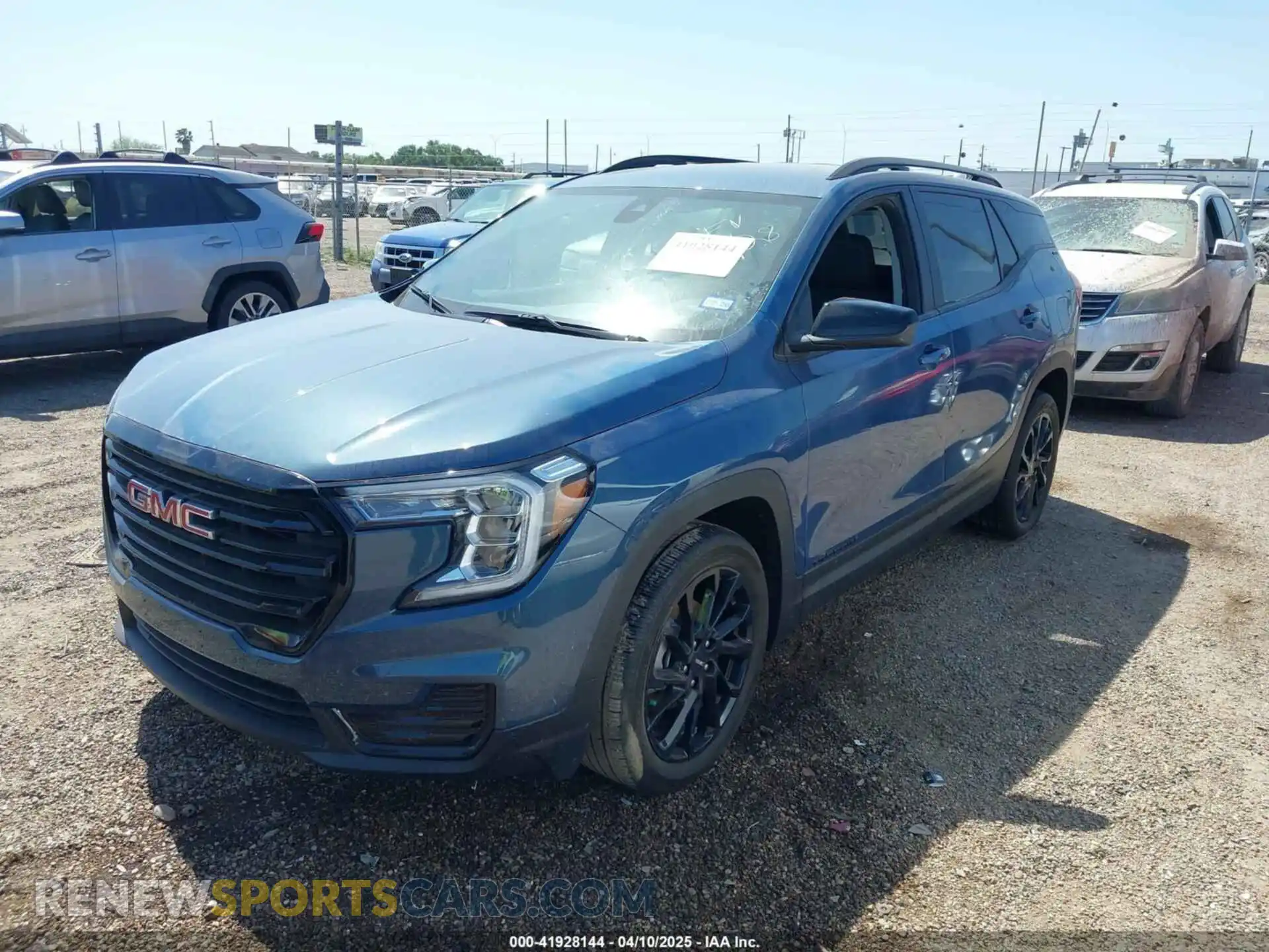 2 Photograph of a damaged car 3GKALMEG6RL213094 GMC TERRAIN 2024