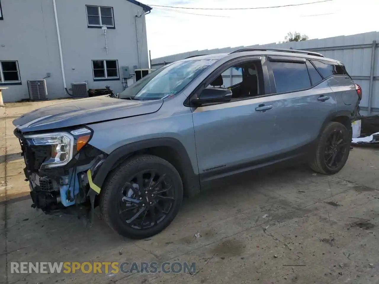 1 Photograph of a damaged car 3GKALMEG7RL286538 GMC TERRAIN 2024
