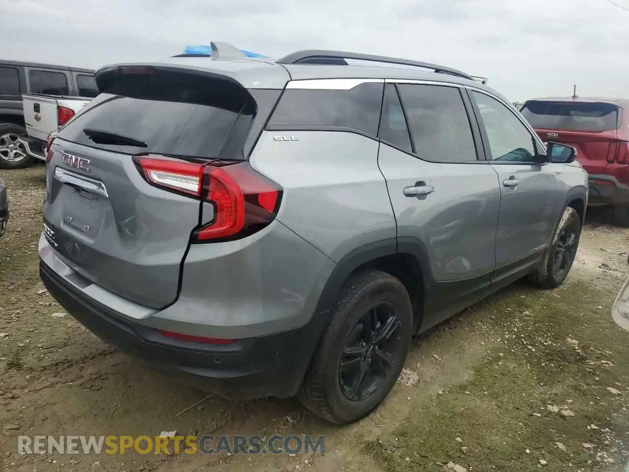3 fotografías del automóvil dañado 3GKALMEG7RL396649 GMC TERRAIN 2024