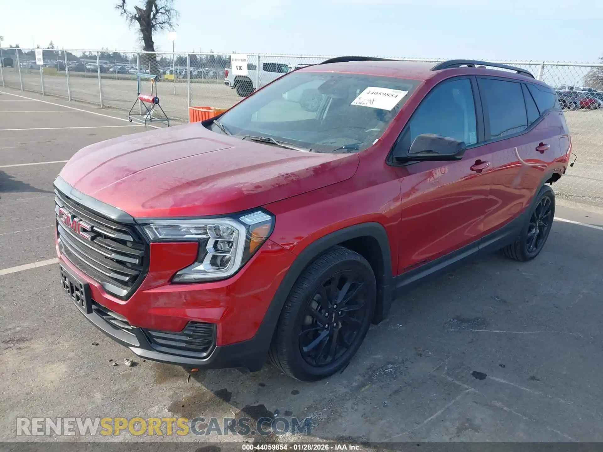 2 Photograph of a damaged car 3GKALMEG8RL119590 GMC TERRAIN 2024