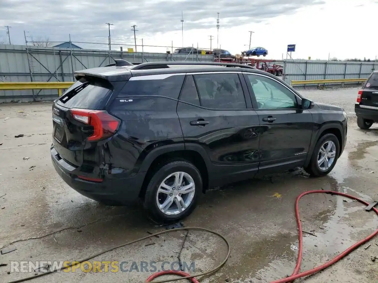 3 Photograph of a damaged car 3GKALMEG8RL135384 GMC TERRAIN 2024