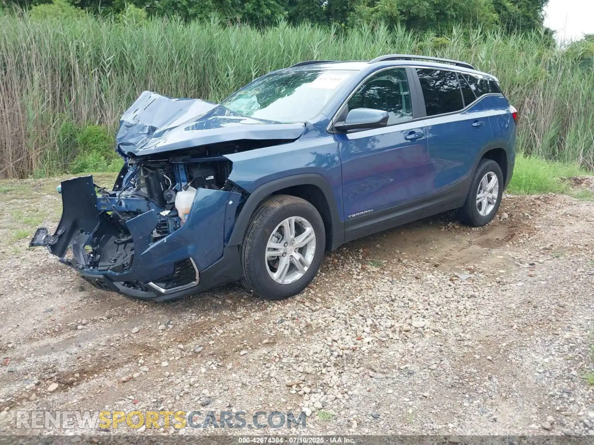 2 Photograph of a damaged car 3GKALMEG8RL163718 GMC TERRAIN 2024