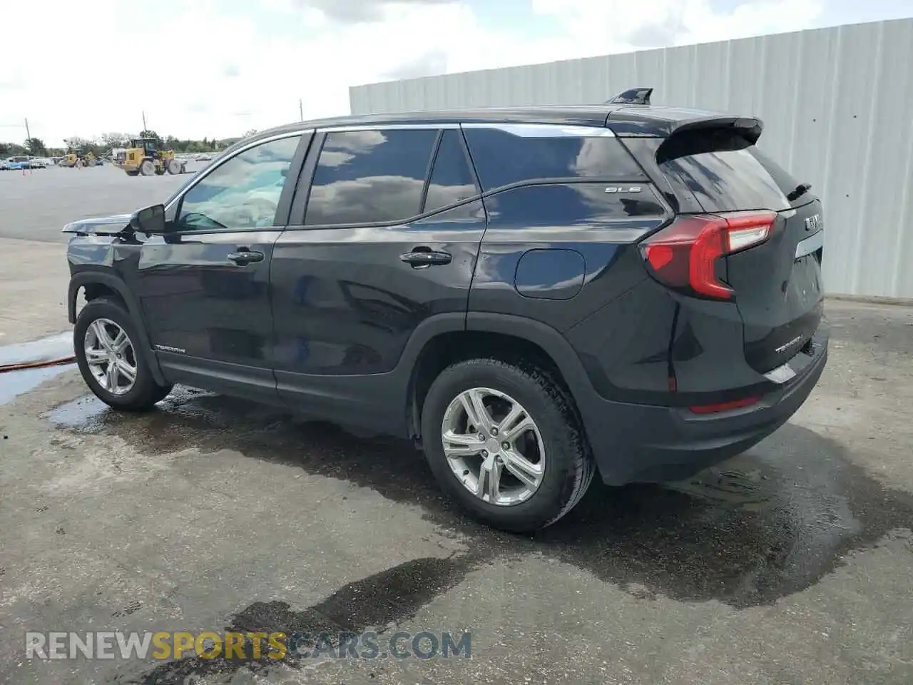 2 Photograph of a damaged car 3GKALMEG8RL216403 GMC TERRAIN 2024