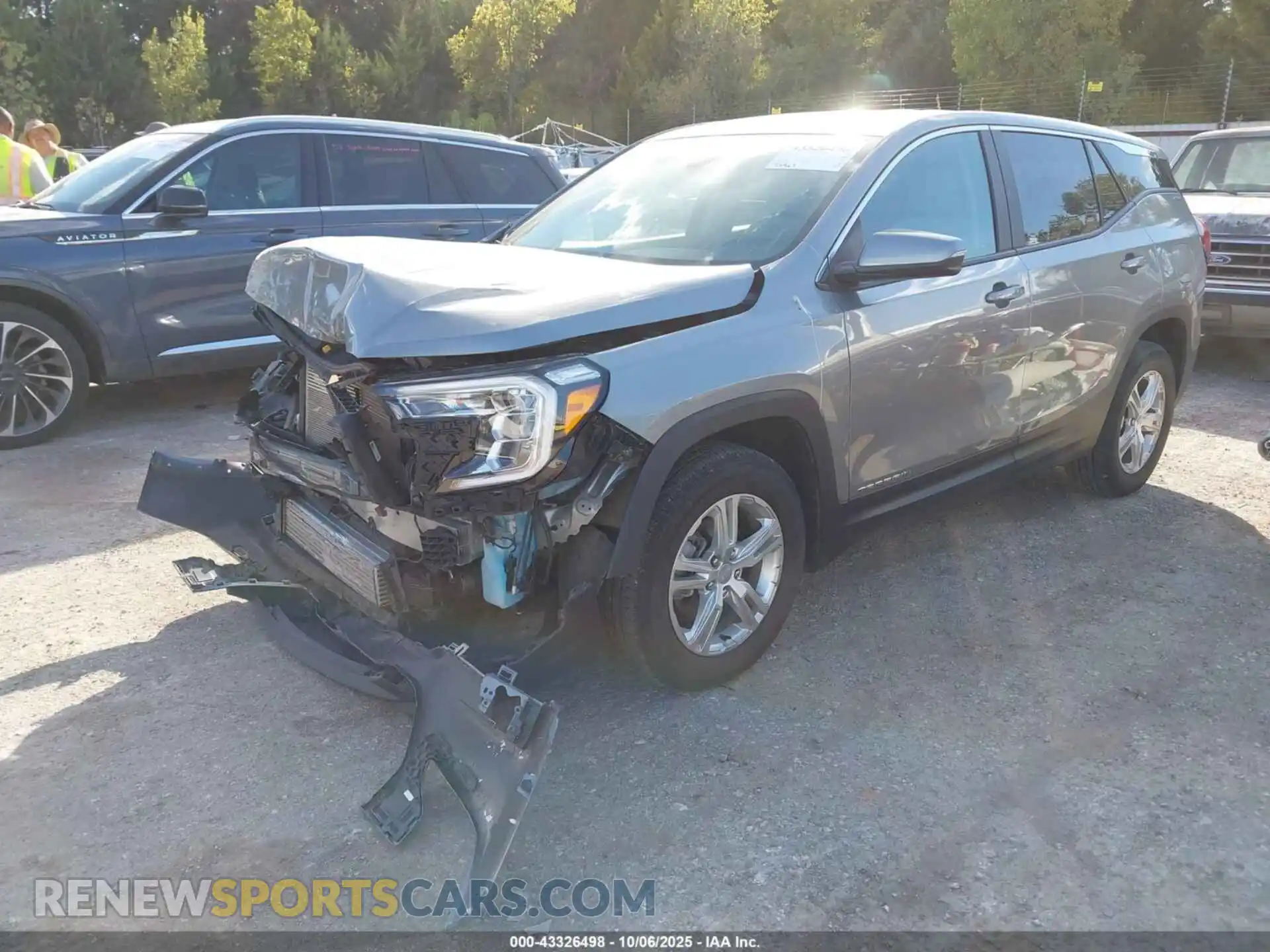 2 Photograph of a damaged car 3GKALMEG8RL306019 GMC TERRAIN 2024