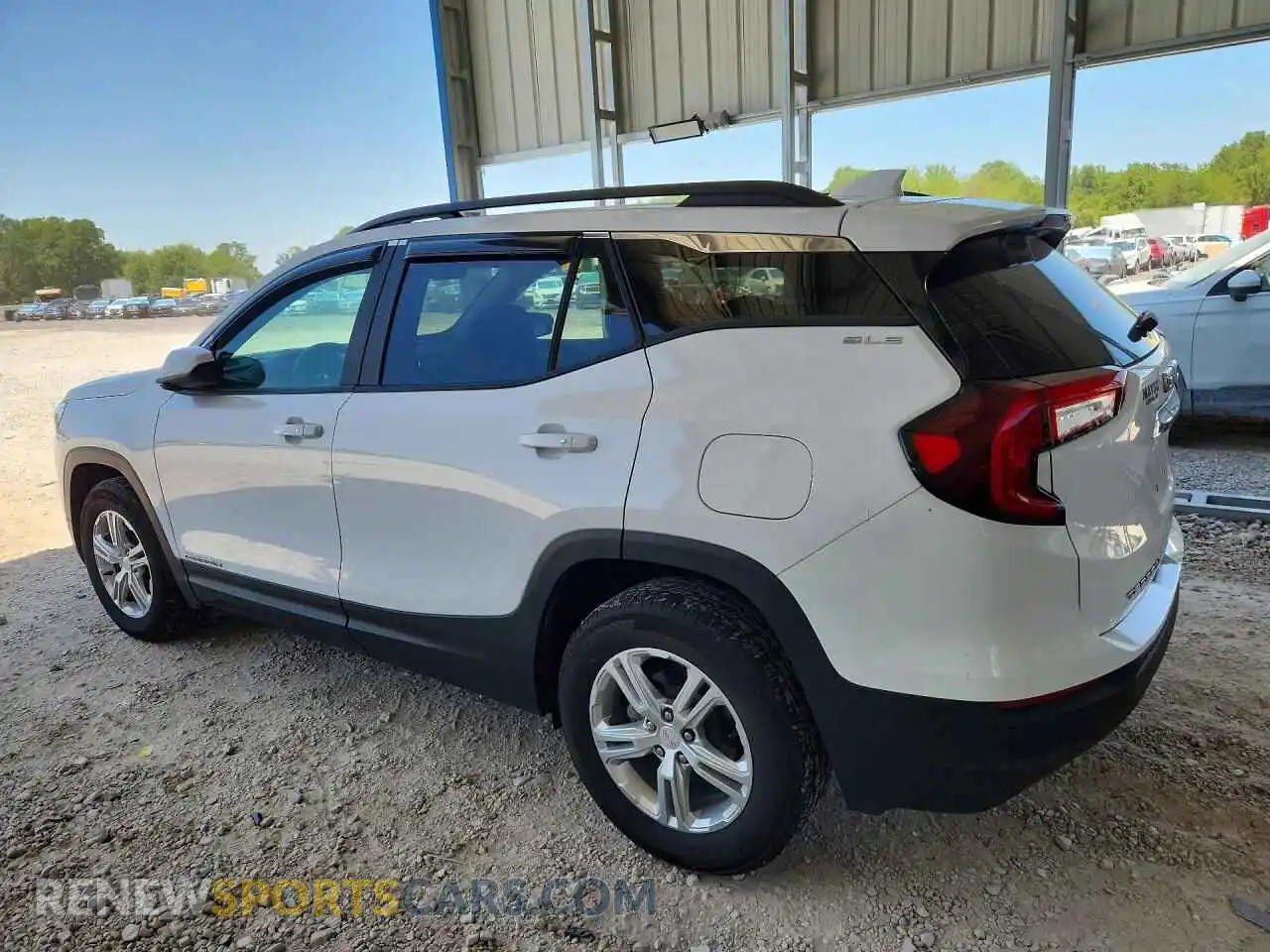 2 Photograph of a damaged car 3GKALMEG8RL330725 GMC TERRAIN 2024