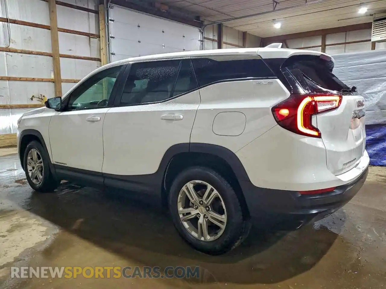 2 fotografías del automóvil dañado 3GKALMEG8RL344821 GMC TERRAIN 2024