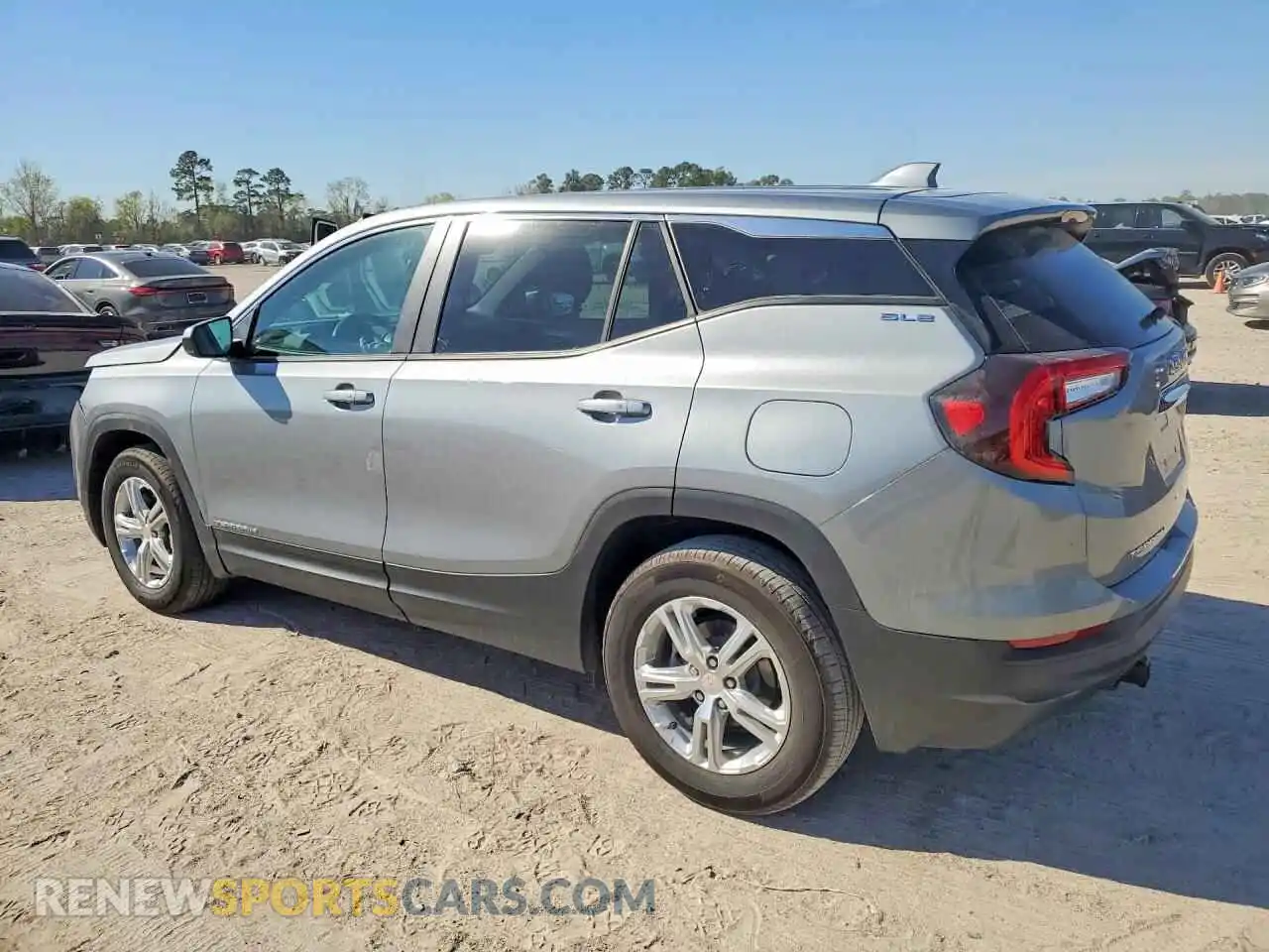 2 Photograph of a damaged car 3GKALMEG8RL355768 GMC TERRAIN 2024