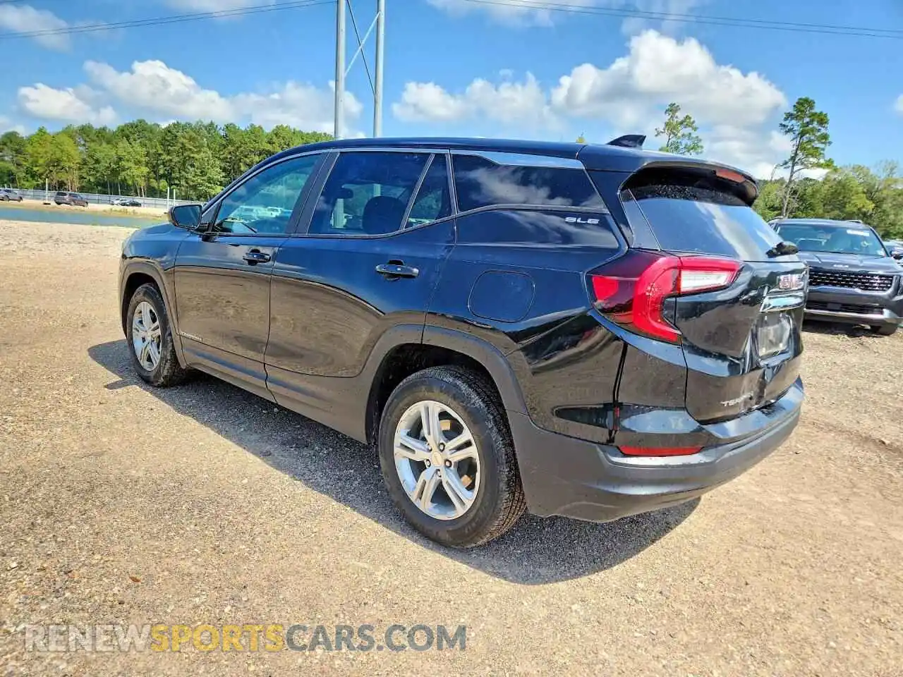 2 Photograph of a damaged car 3GKALMEG8RL358878 GMC TERRAIN 2024