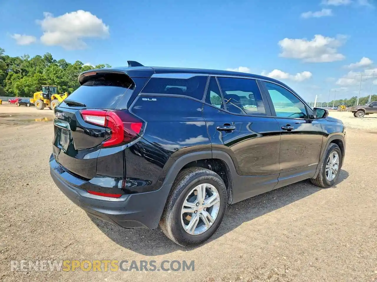 3 Photograph of a damaged car 3GKALMEG8RL358878 GMC TERRAIN 2024