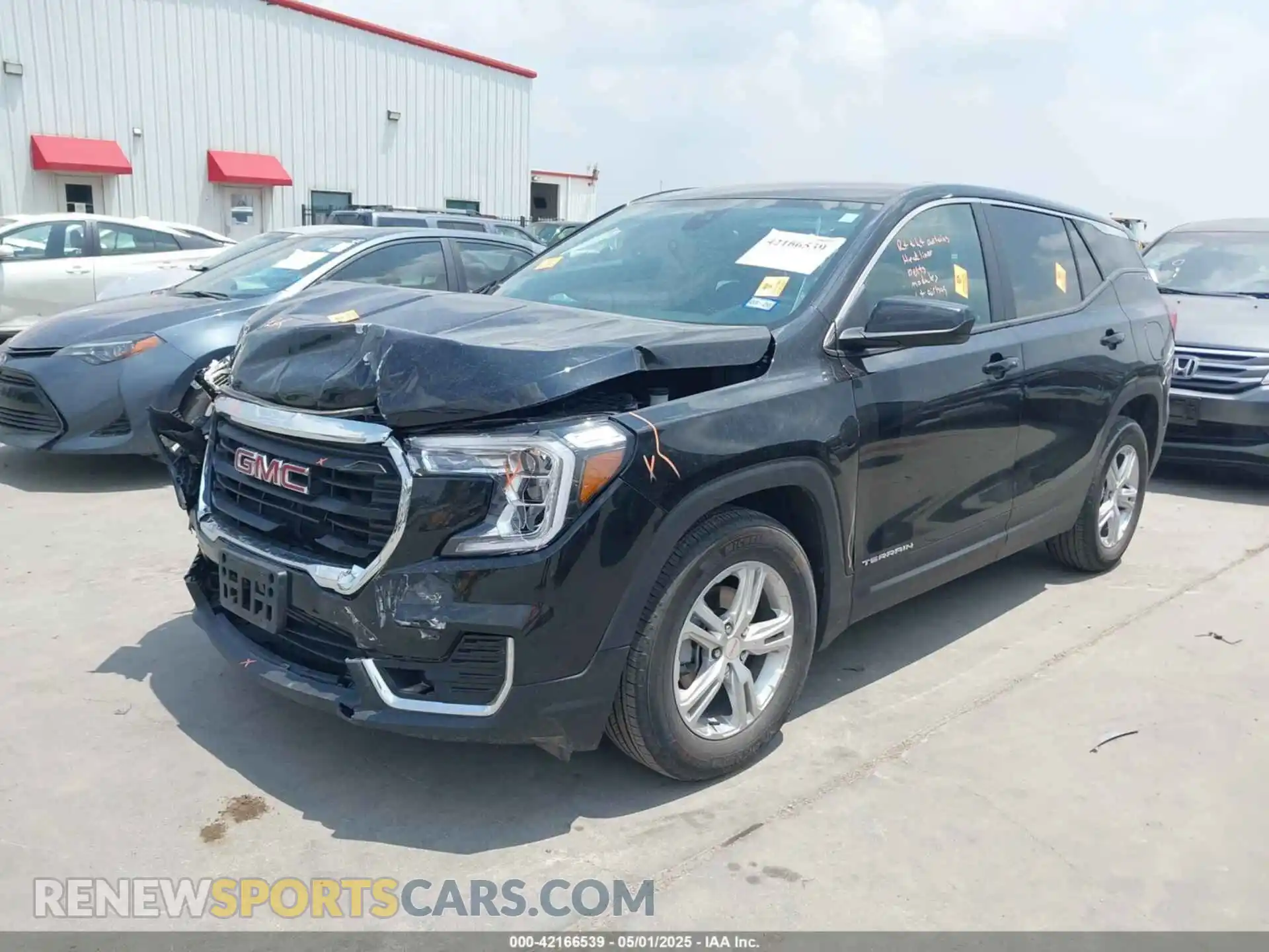 2 Photograph of a damaged car 3GKALMEG8RL363871 GMC TERRAIN 2024
