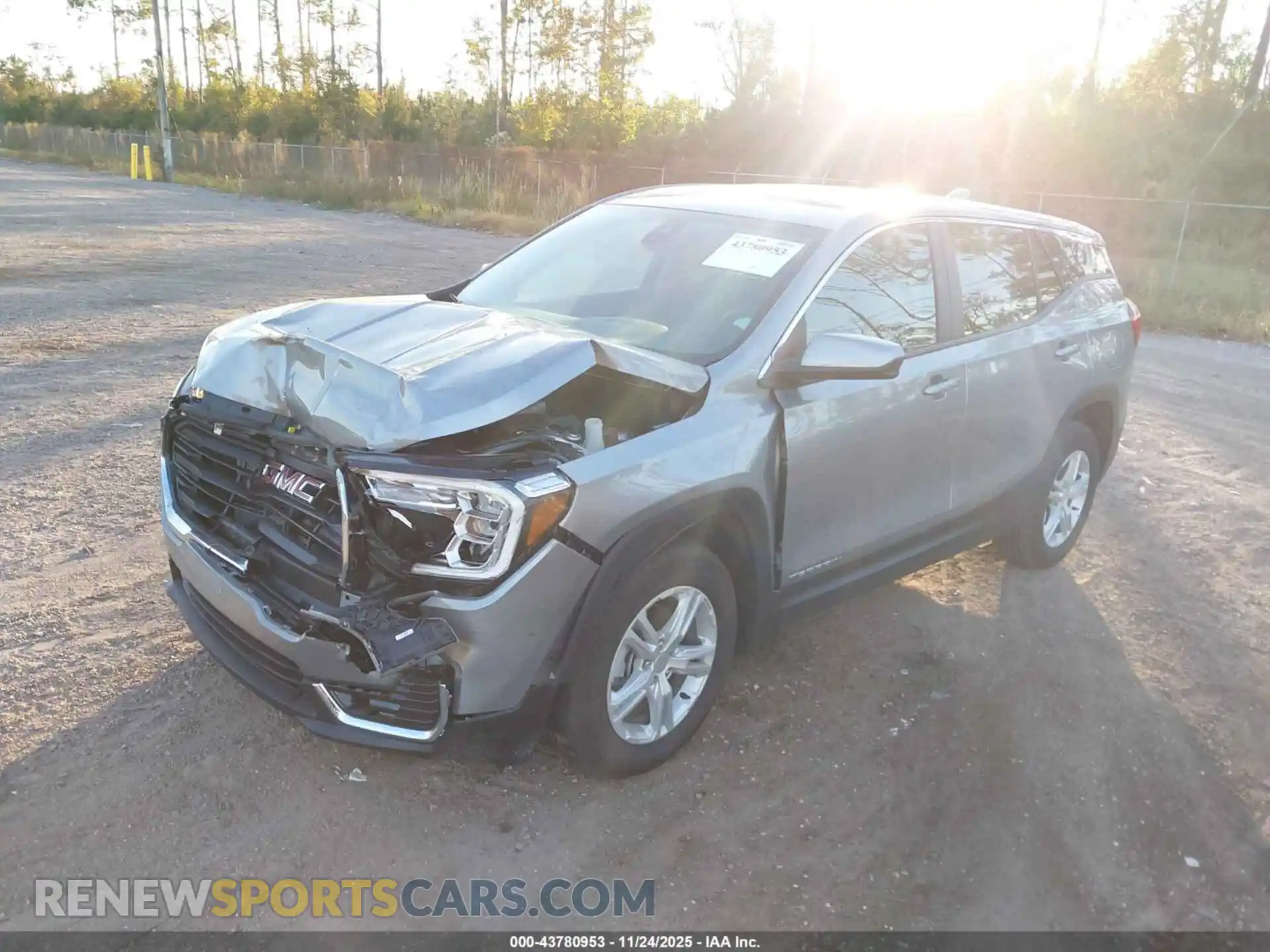 2 Фотография поврежденного автомобиля 3GKALMEG8RL377690 GMC TERRAIN 2024