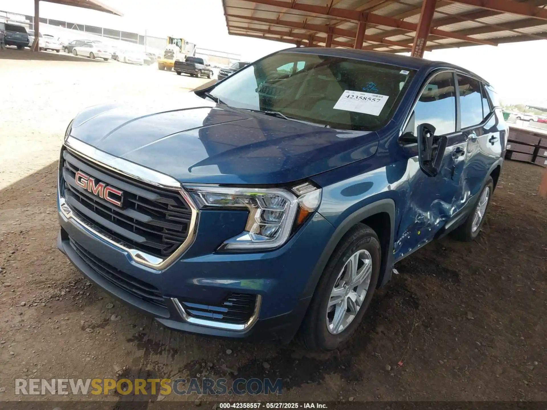 2 Photograph of a damaged car 3GKALMEG8RL384400 GMC TERRAIN 2024