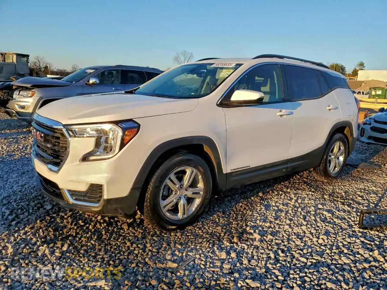 1 Photograph of a damaged car 3GKALMEG8RL385496 GMC TERRAIN 2024