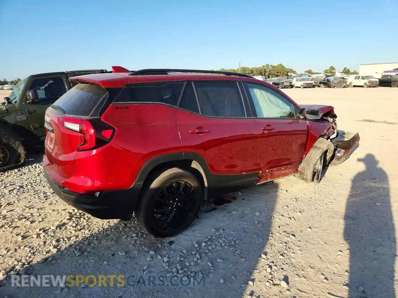 3 Фотография поврежденного автомобиля 3GKALMEG8RL398751 GMC TERRAIN 2024