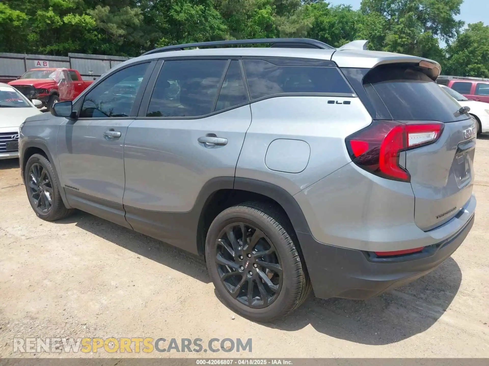 3 Photograph of a damaged car 3GKALMEG9RL383045 GMC TERRAIN 2024