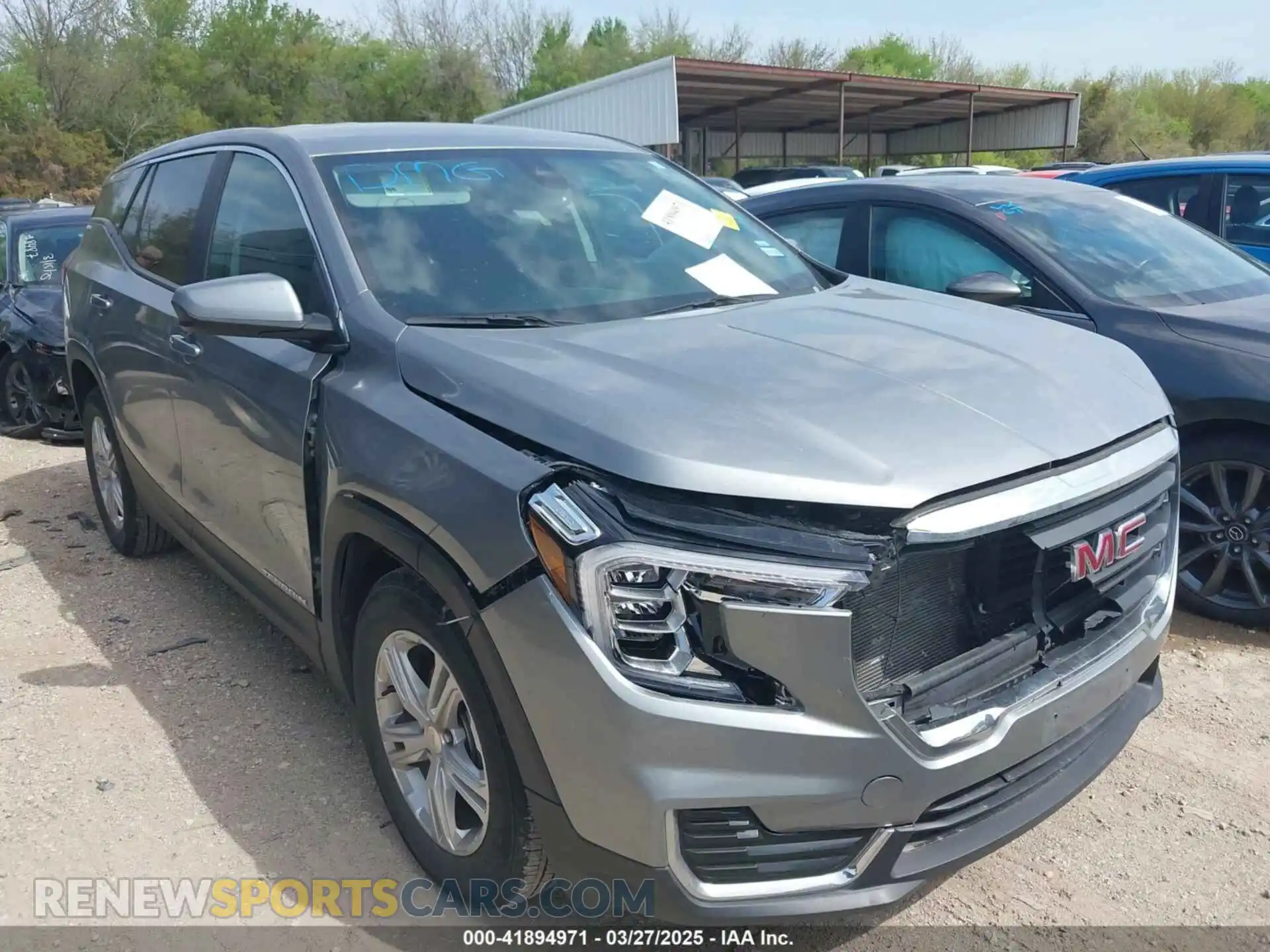 1 Photograph of a damaged car 3GKALMEGXRL249516 GMC TERRAIN 2024