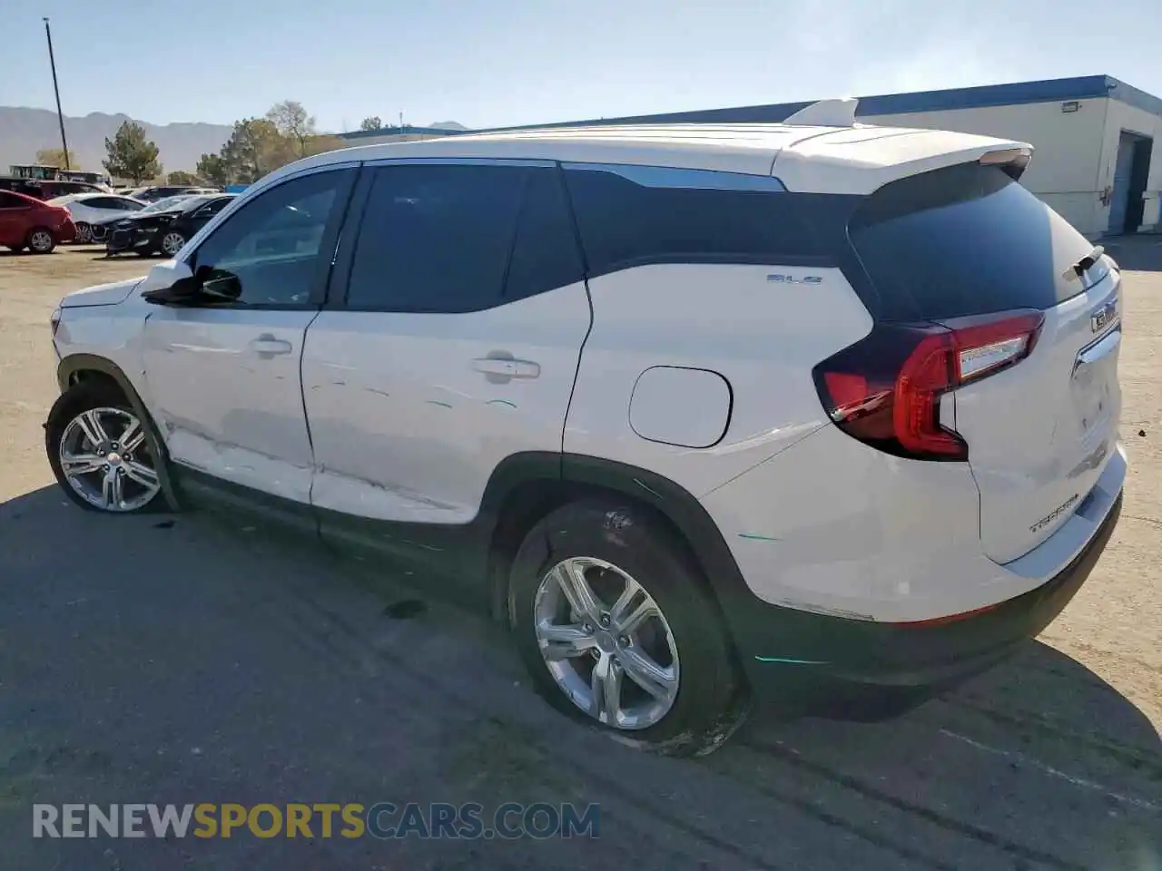 2 fotografías del automóvil dañado 3GKALMEGXRL370840 GMC TERRAIN 2024