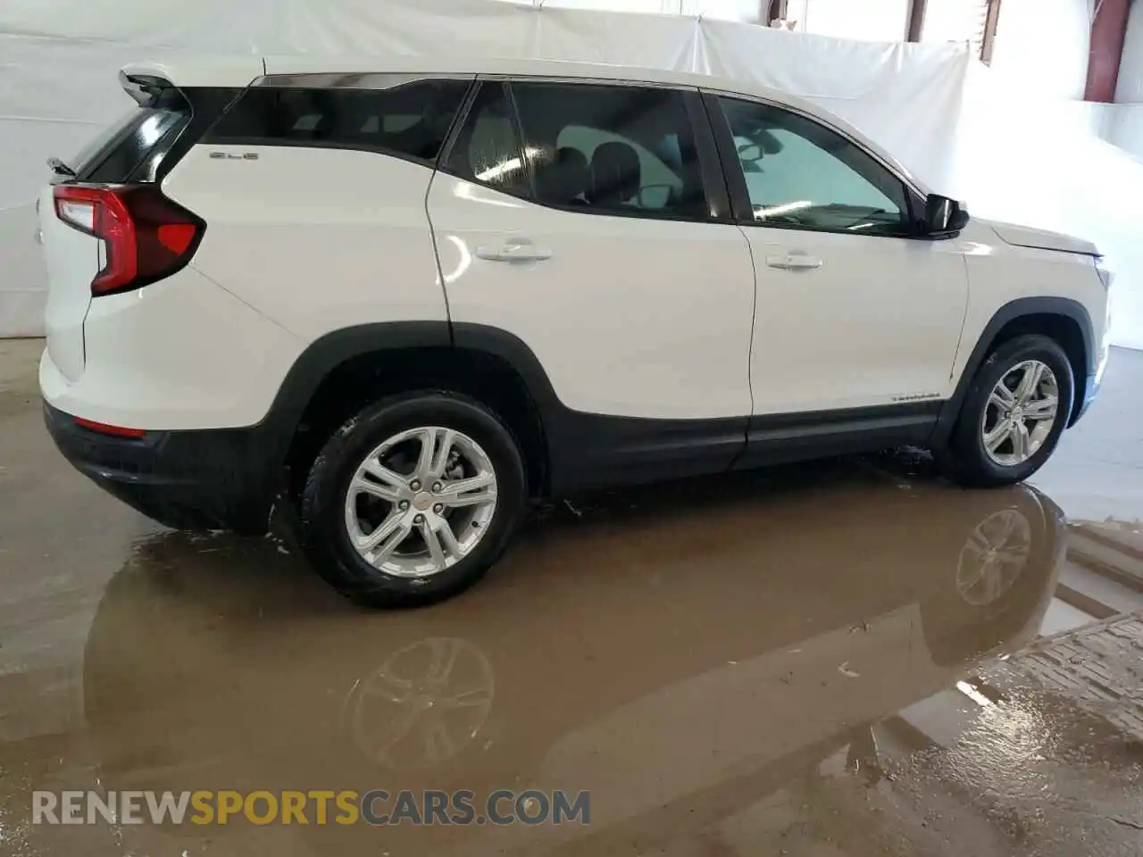 3 Photograph of a damaged car 3GKALMEGXRL380722 GMC TERRAIN 2024