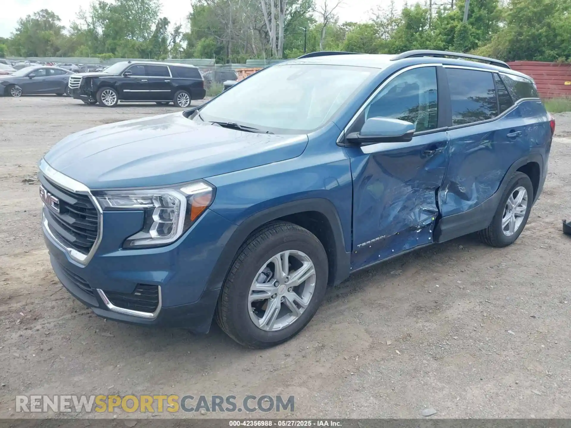 2 fotografías del automóvil dañado 3GKALMEGXRL389145 GMC TERRAIN 2024