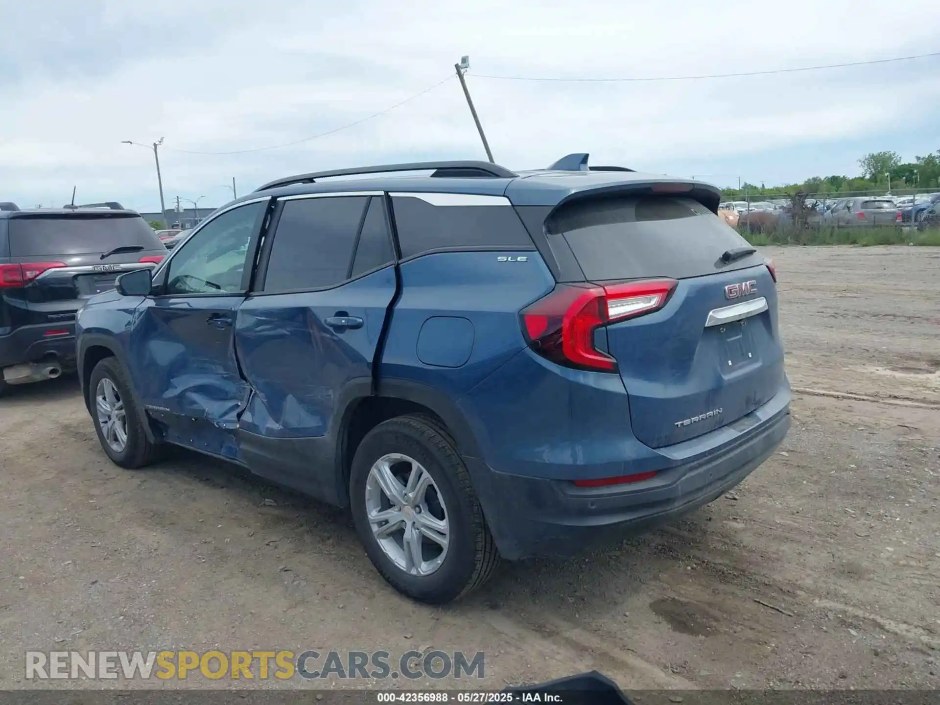 3 fotografías del automóvil dañado 3GKALMEGXRL389145 GMC TERRAIN 2024