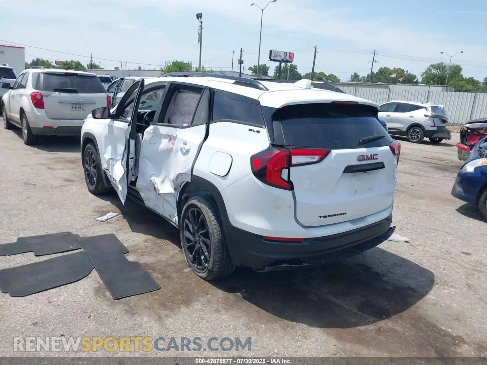 3 Photograph of a damaged car 3GKALMEGXRL398590 GMC TERRAIN 2024
