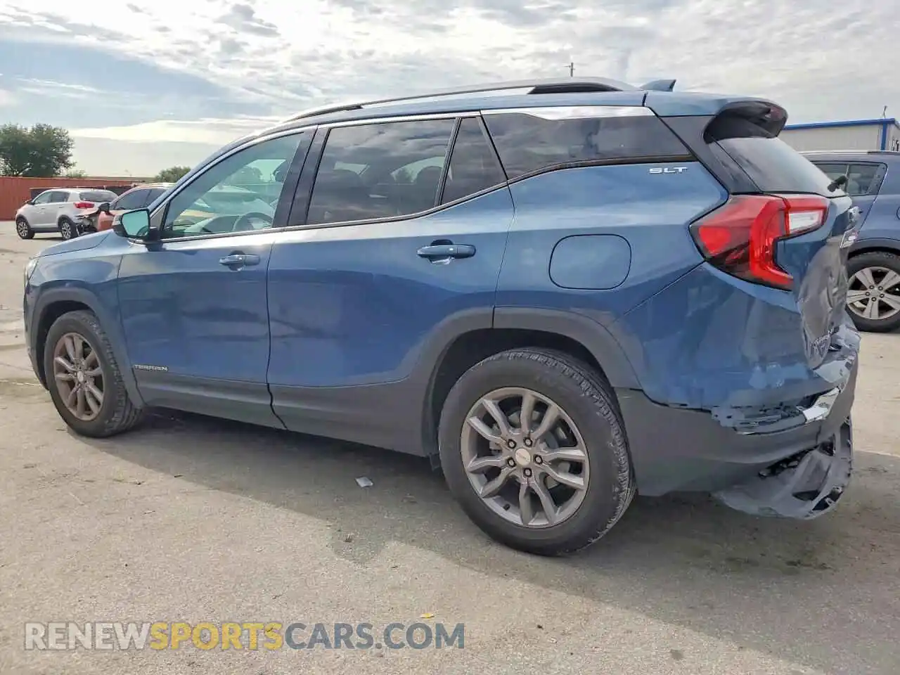 2 Photograph of a damaged car 3GKALPEG0RL166534 GMC TERRAIN 2024