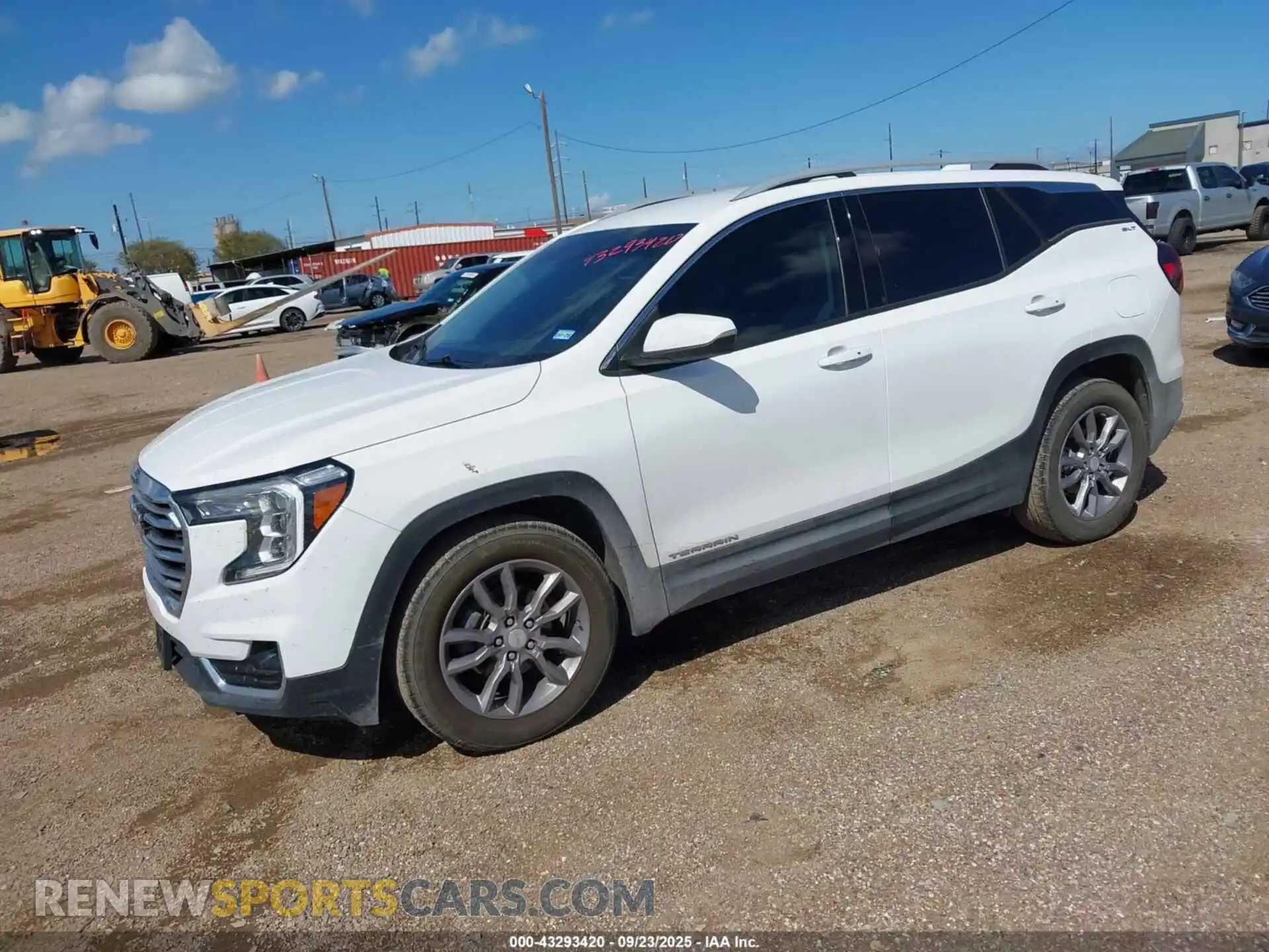 2 Photograph of a damaged car 3GKALPEG1RL137169 GMC TERRAIN 2024